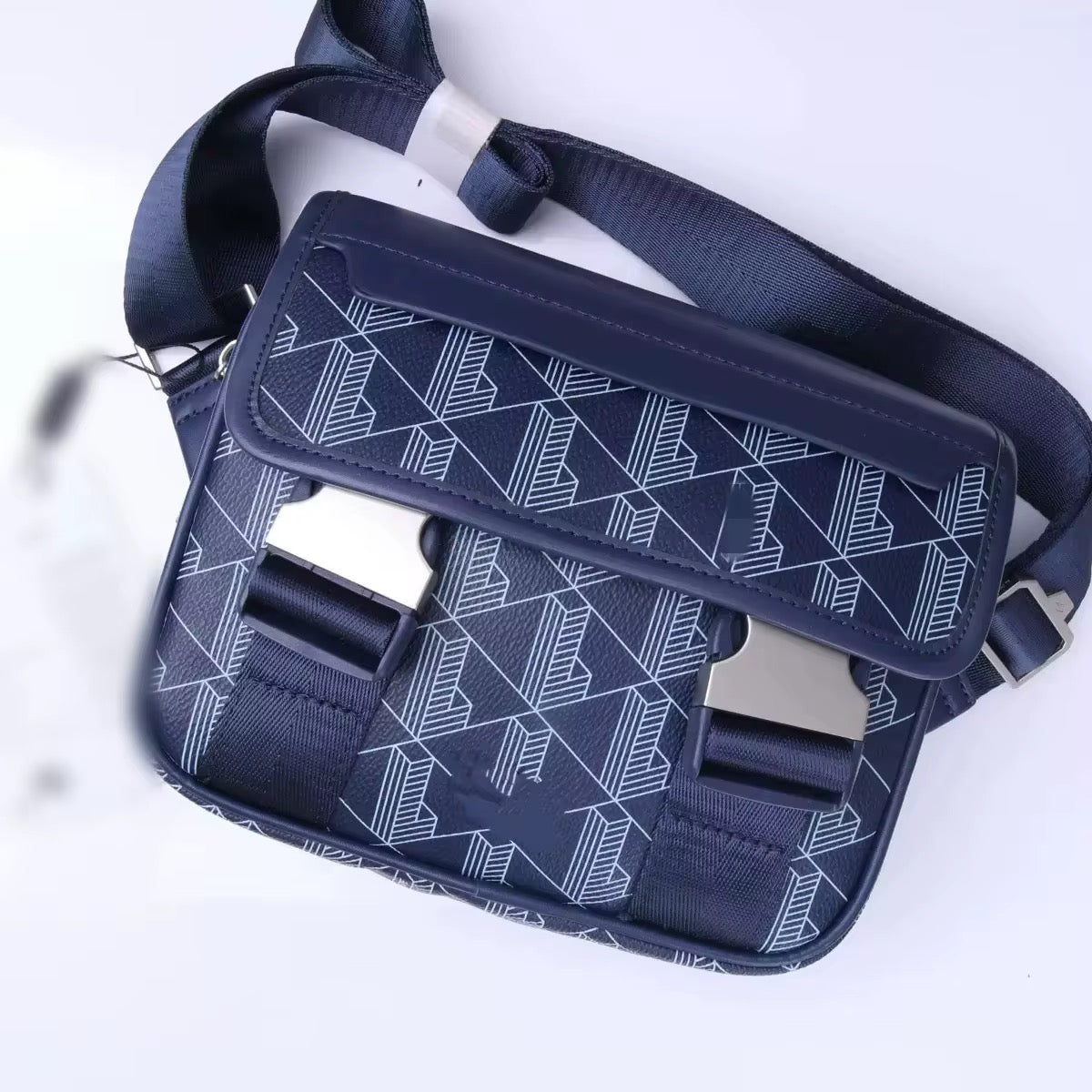 Strive Crocodilen™ Sling Crossbody Bag